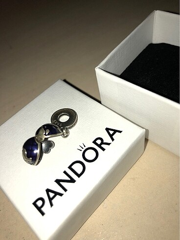 Pandora Pandora Dünya Sallantılı Charm