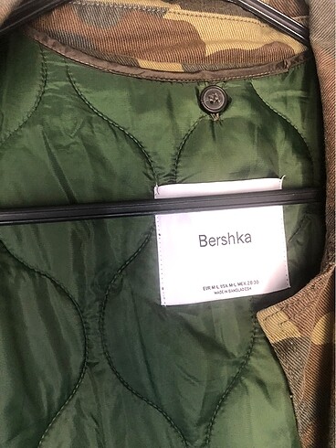 m Beden Kamuflaj Bershka ceket