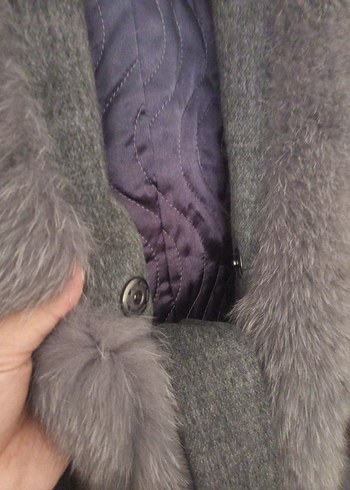 Gri Kabarık Yaka Detaylı Kaban - Görsel 6