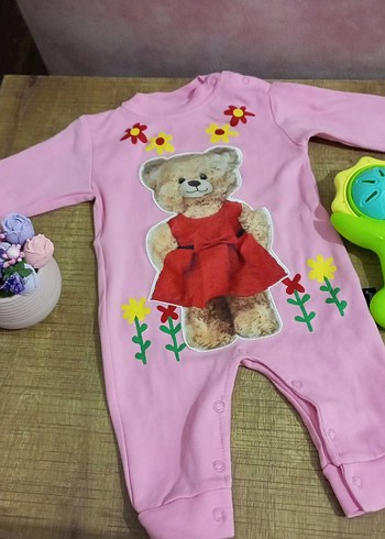 Renkli Kalp Desenli Beyaz Bebek Tulumu - Görsel 2