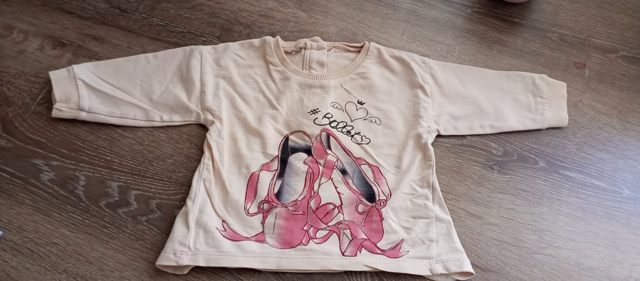 Sarı Nakışlı Düğmeli Kız Hırka - Görsel 4