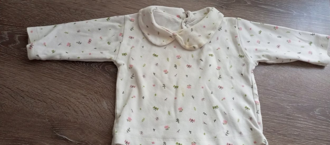 Sarı Nakışlı Düğmeli Kız Hırka - Görsel 3