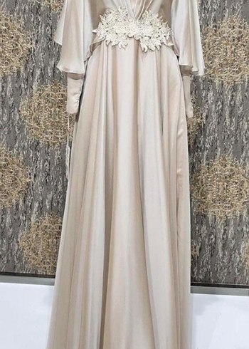 Drapeli Beyaz V Yakalı Nakışlı Kadın Abiye - Görsel 4