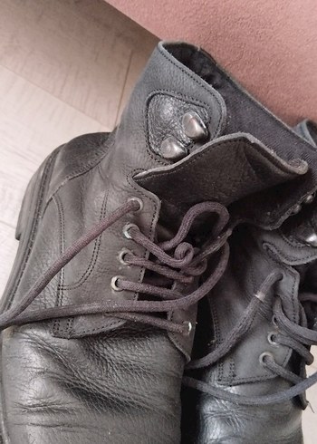 Siyah Bağcıklı Erkek Deri Bot - Görsel 2