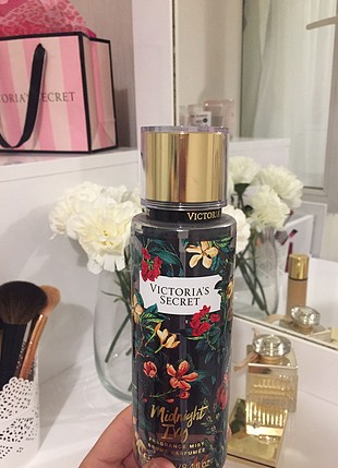 Victoria secret Midnight Ivy vücut spreyi