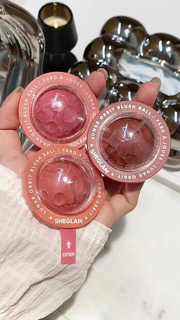 SHEGLAM LUNAR ORBIT BLUSH BALL allık makyaj