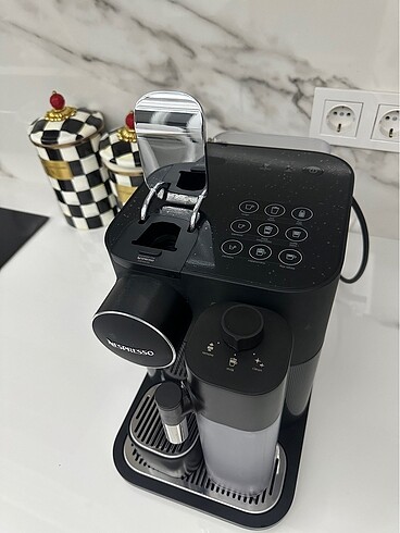 Beden Nespresso gran latissima kahve makinesi