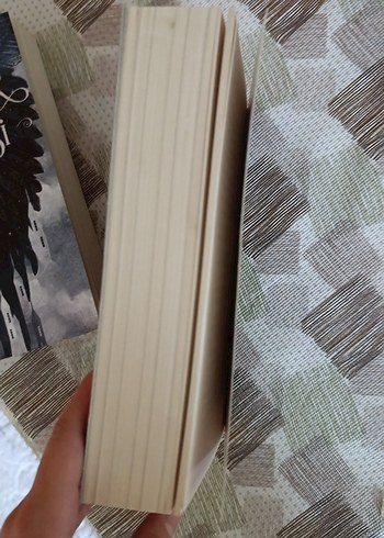  Leigh Bardugo - Saht & Krallık Romanı