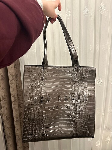 Ted baker bronz sıfır etiketli çanta