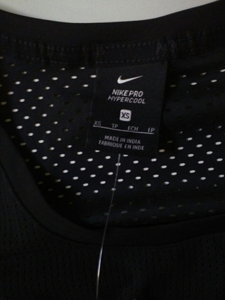 xs Beden Siyah Nike Tişört