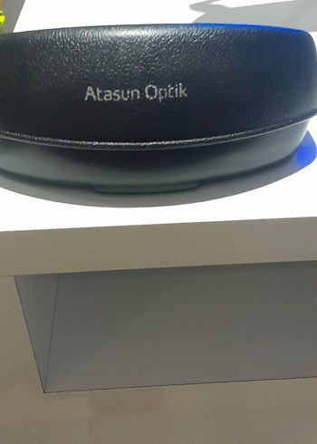 Şeffaf Gri Minimalist Kadın Güneş Gözlüğü - Görsel 3