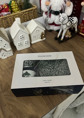 Desenli yeşil Beyaz Kahve Fincanı ve Tabağı Seti - Görsel 4