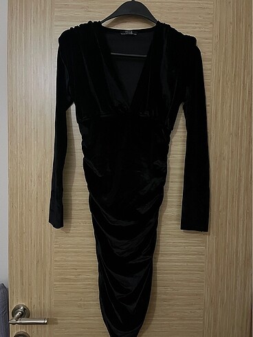 Kadife siyah elbise - Görsel 7