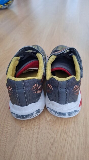 26 Beden gri Renk Nike çocuk spor ayakkabi