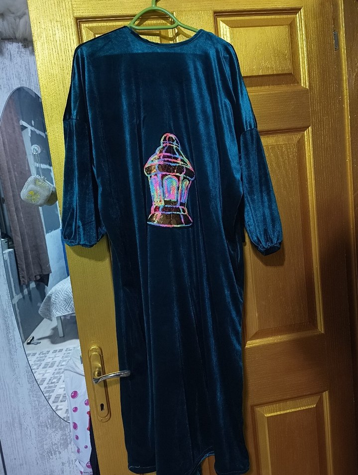 Uzun yesil kadife Gotik Nakışlı - Görsel 4