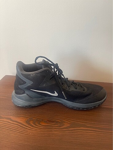41 Beden siyah Renk Nike basketbol ayakkabisi