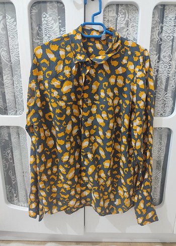 Gri Uzun Kollu Yılan Desenli Kadın Gömlek - Görsel 3