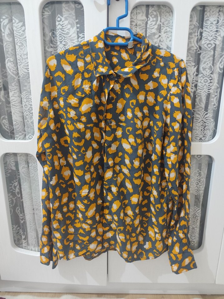 Gri Uzun Kollu Yılan Desenli Kadın Gömlek - Görsel 3