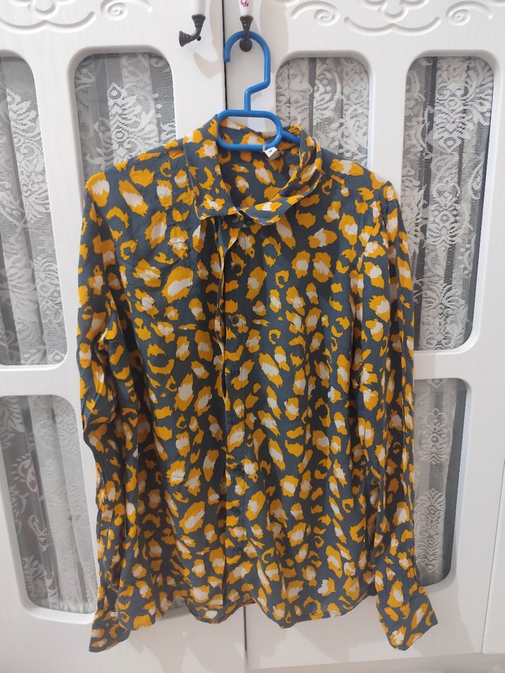 Gri Uzun Kollu Yılan Desenli Kadın Gömlek - Görsel 4