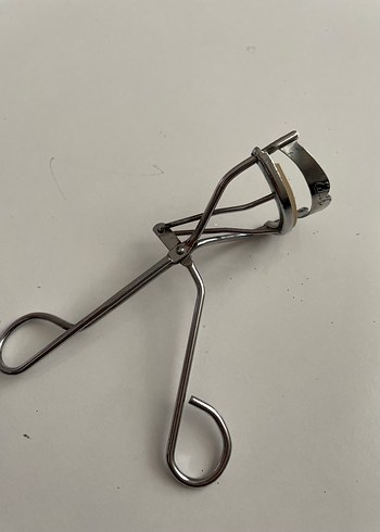 Gri ve Altın Kirpik Kıvırıcı ve Takı Seti - Görsel 7