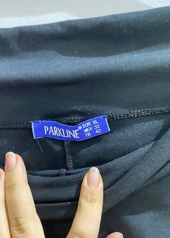 Siyah Mini Spor Şort - Görsel 3