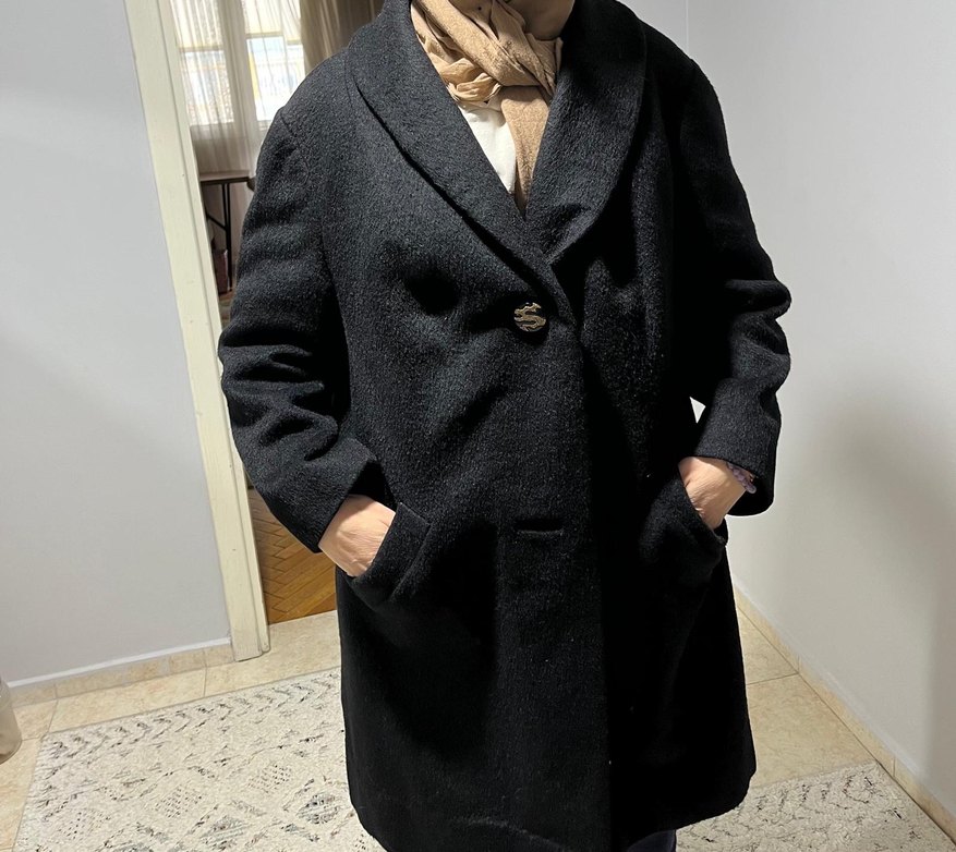 Siyah Düğmeli Kaban - Görsel 5