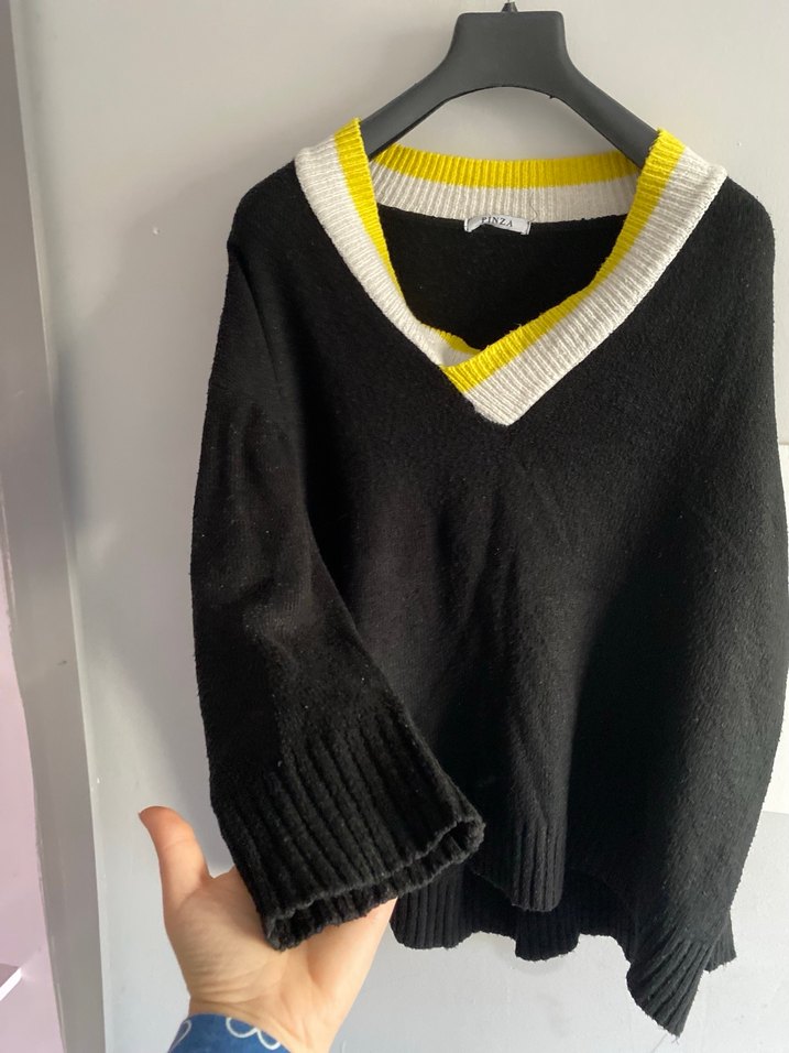 Sarı V Yaka Örgü Kadın Kazak - Görsel 2