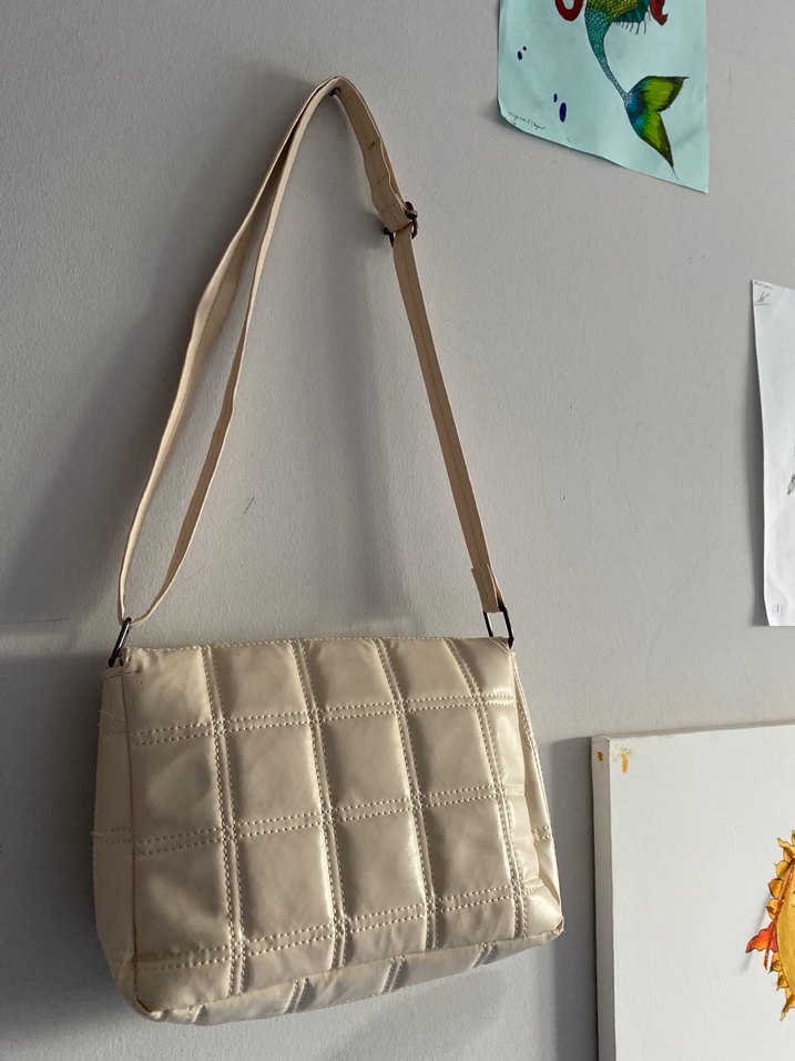 Bej Kadın Tokalı Omuz Çantası - Görsel 3