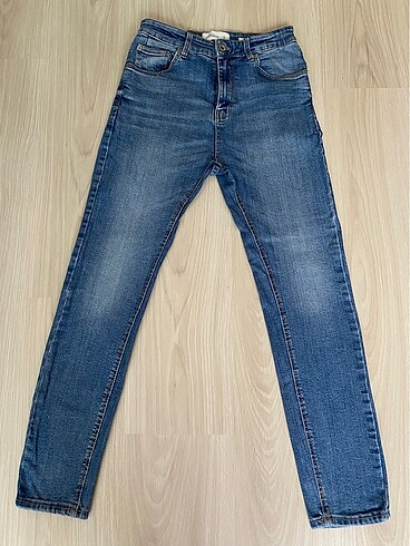 Pull and bear jeans