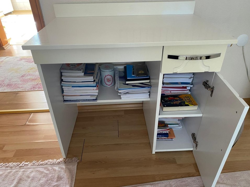 Beyaz Çocuk Gardırop 4 Kapılı - Görsel 4