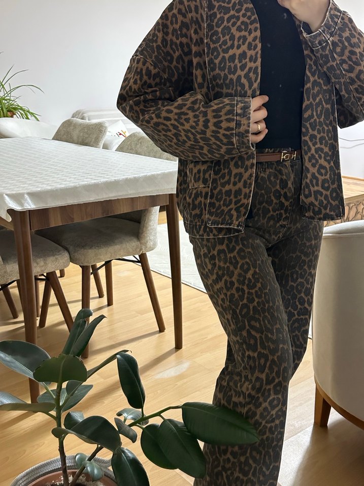 Kahverengi Leopar Desenli Kadın kot takım - Görsel 2