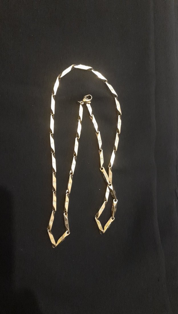 Altın Renk Zincir Detaylı Kadın Kolye - Görsel 3