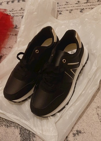 Siyah Bağcıklı Stiletto Topuklu Spor Ayakkabı - Görsel 3