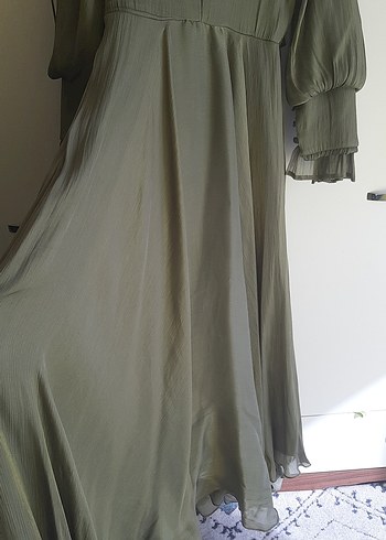 Uzun Kollu, Yüksek Yakalı Haki Uzun Elbise - Görsel 11