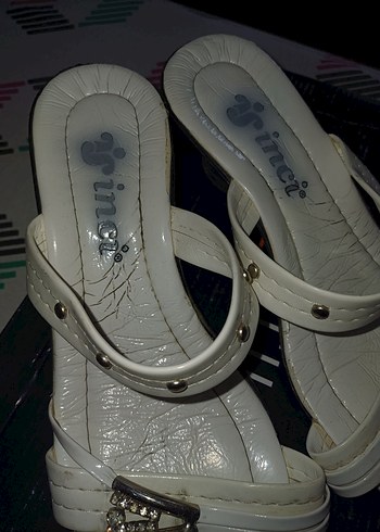 Kadın Terlik - Görsel 2