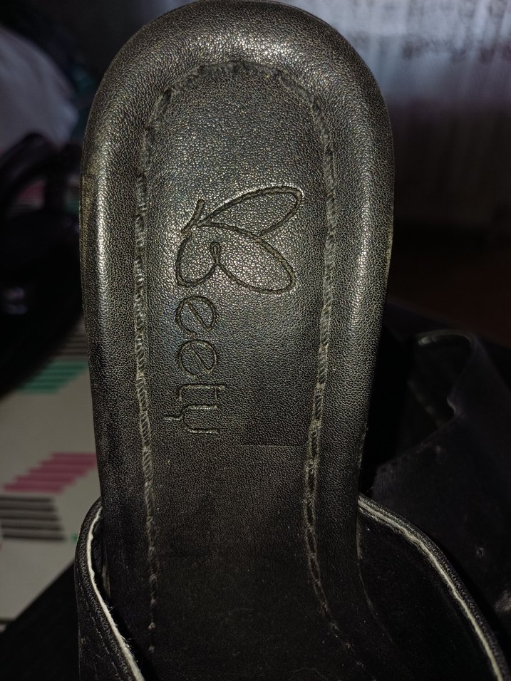 Siyah Dolgu Topuklu Terlik - Görsel 2