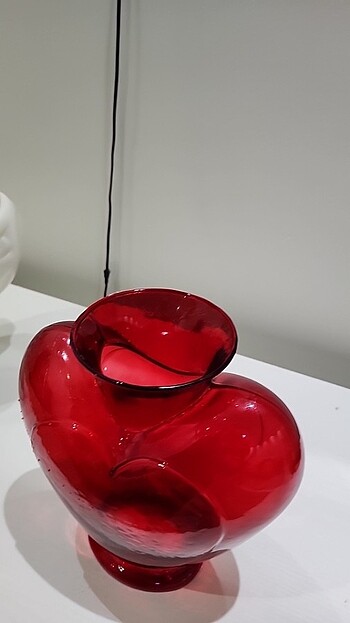  Beden kırmızı Renk Kalpli vazo