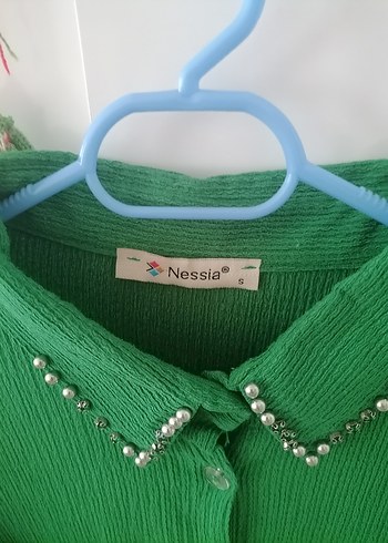 s Beden Düğmeli Yeşil Kadın Gömlek