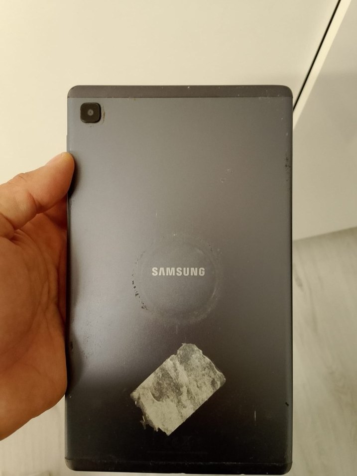 Siyah Tablet - Görsel 2