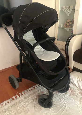 Siyah Bebek Arabası Katlanabilir Model