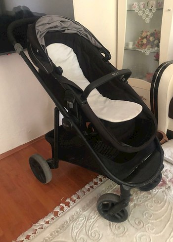 15-36 kg Beden Siyah Bebek Arabası Katlanabilir Model