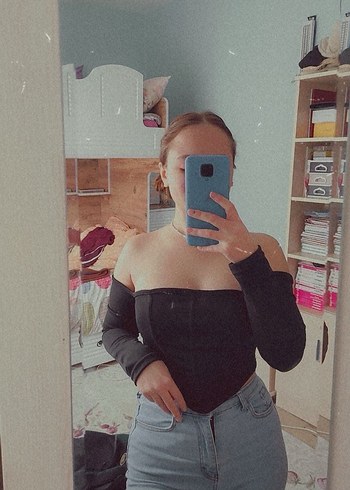 Siyah crop bluz