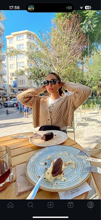 Bol kısa kazak