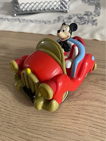Mickey Mouse Çek Bırak Oyuncak Araba