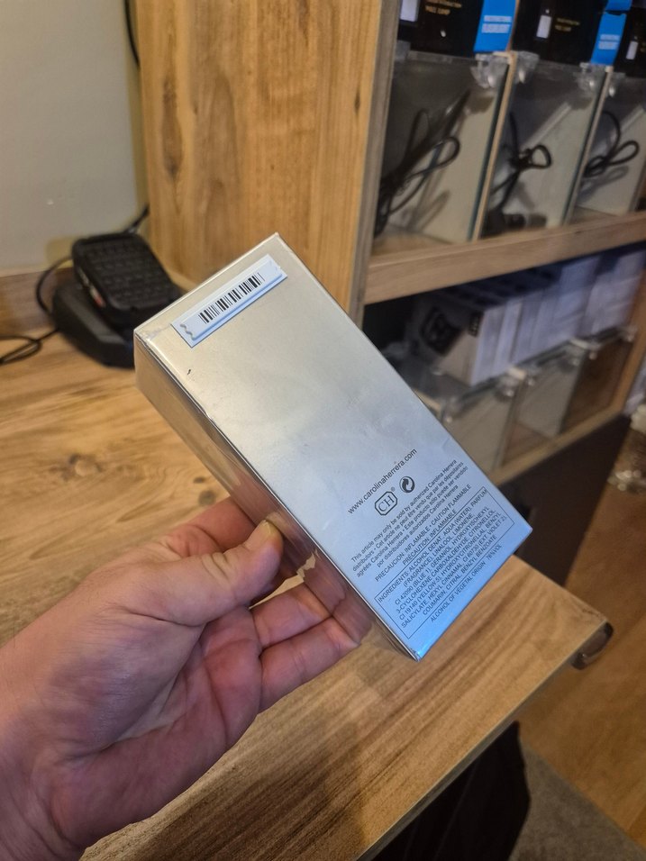 Carolina Herrera 212 Men | Erkek Parfümü 100 ml - Görsel 2