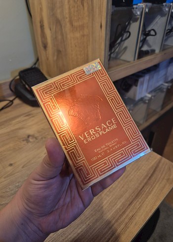 Versace Eros Flame Erkek Parfümü 100 ml - Görsel 2