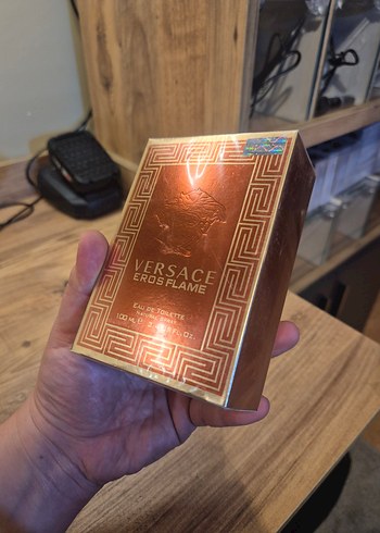 Versace Eros Flame Erkek Parfümü 100 ml - Görsel 6