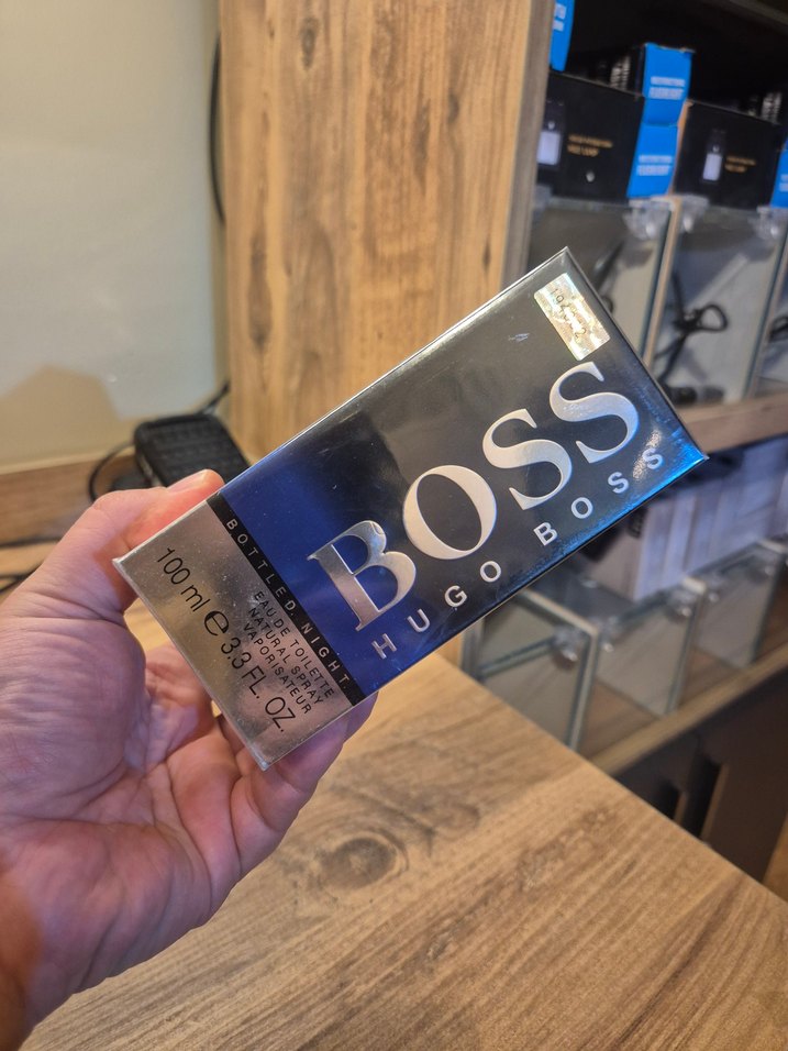 Hugo Boss Bottled Night | Erkek Parfüm 100 ml - Görsel 3