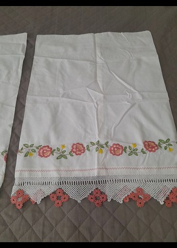 Karaca Home Nakışlı sıfır yastık kılıfları