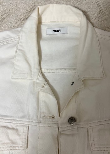 Düğmeli Beyaz Denim Ceket - Görsel 2